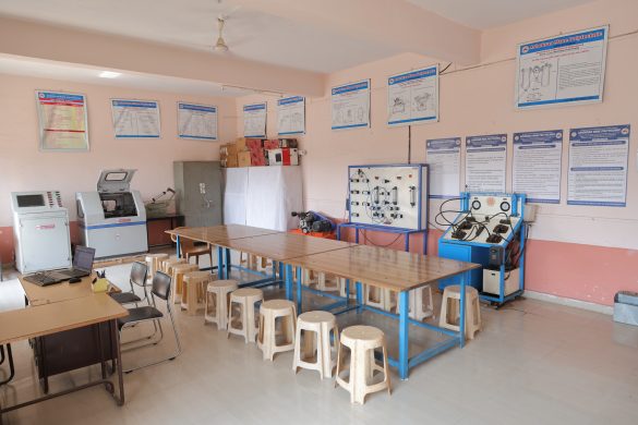 INDUSTRIAL FLUID POWER LAB